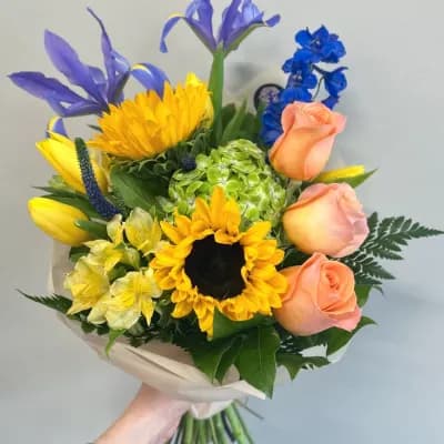 Moby Bloom - Fresh Flowers Bellevue