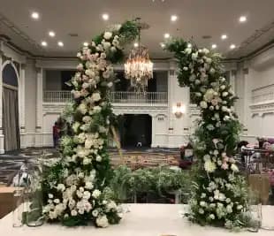 wedding stand floral arrangment